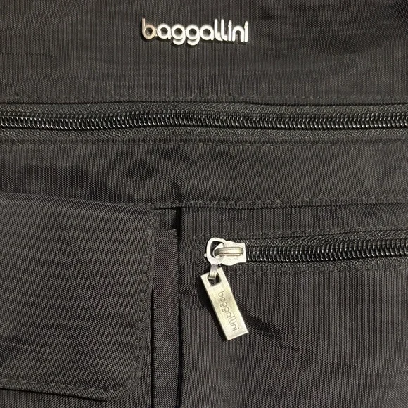 Baggallini Black Crossbody Bag - Picture 2 of 11